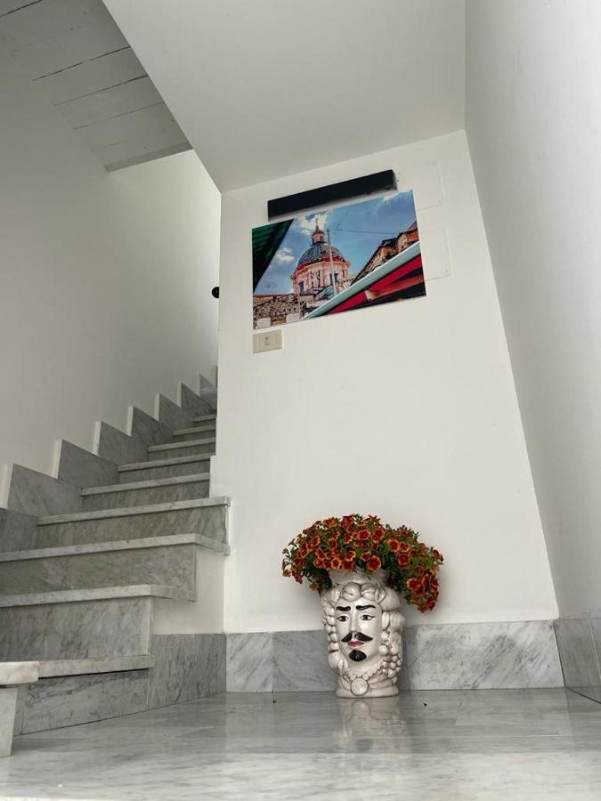 Sweet Life Aparthotel Palermo Buitenkant foto